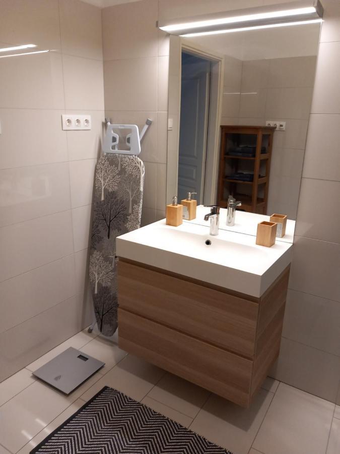 Korvin One Apartman Pápa Exterior foto